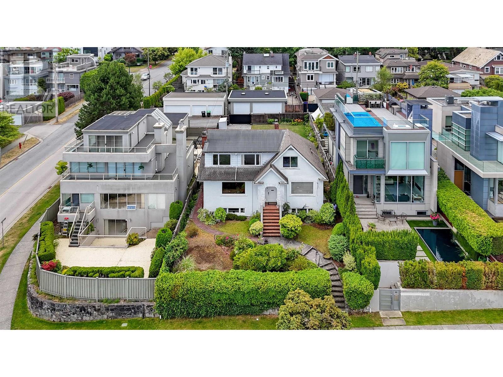 Primary image of 2912 W 27TH AVENUE|Vancouver, British Columbia V6L1W3