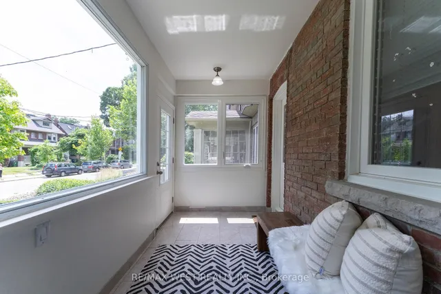 Additional image 4 of 52 Woodycrest Ave