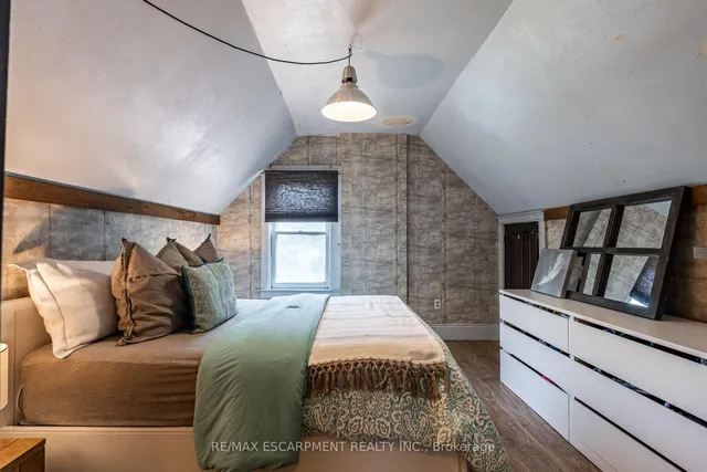 Additional image 17 of 52 CONNAUGHT Ave