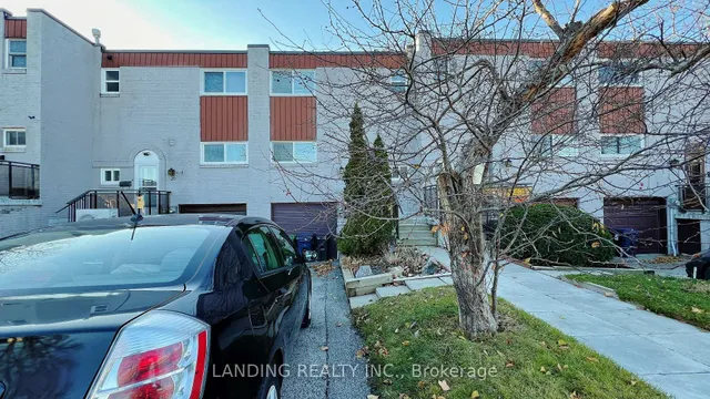22 KING HENRY'S Blvd