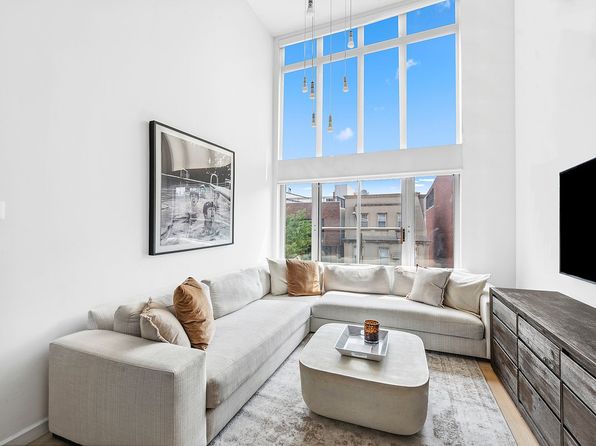 275 Manhattan Ave APT 3A, Brooklyn, NY 11211