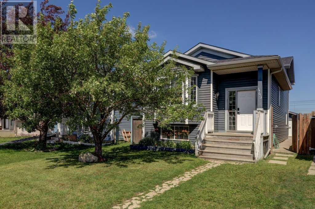 449 Martindale Drive NE|Calgary, Alberta T3J3Z8