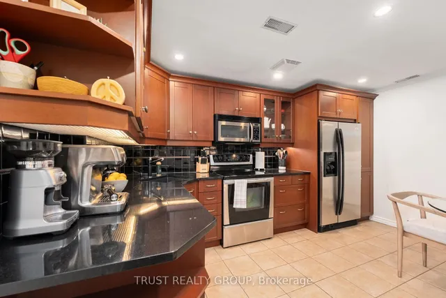 Additional image 9 of 41 Battenberg Ave Unit 32