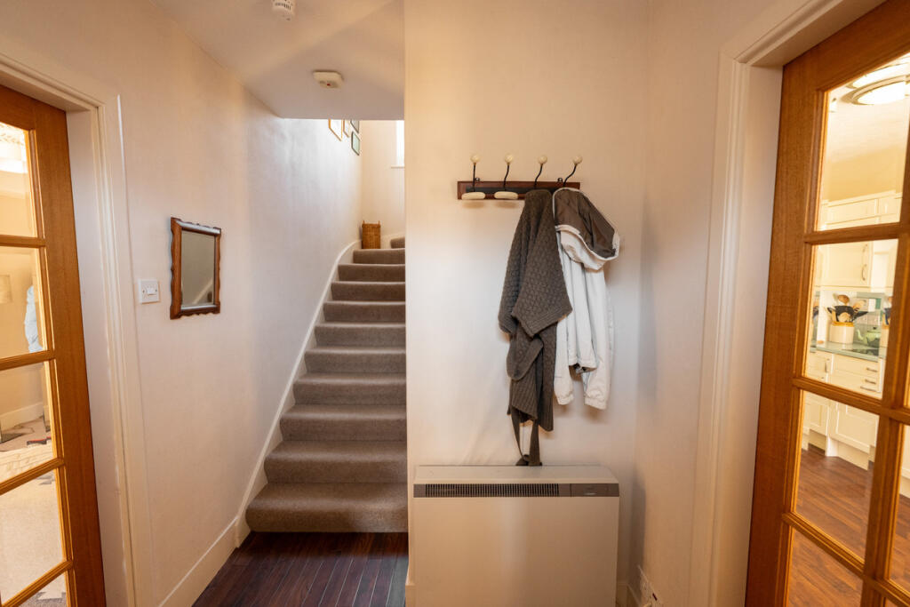 Additional image 40 of St. Catherine Street, Banff, AB45