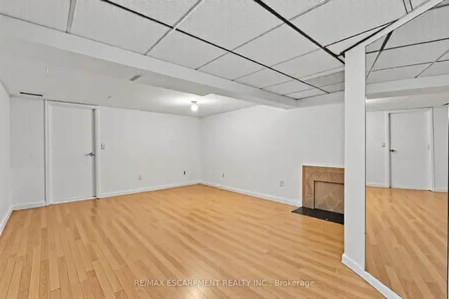 Additional image 24 of 27 Cartier Cres