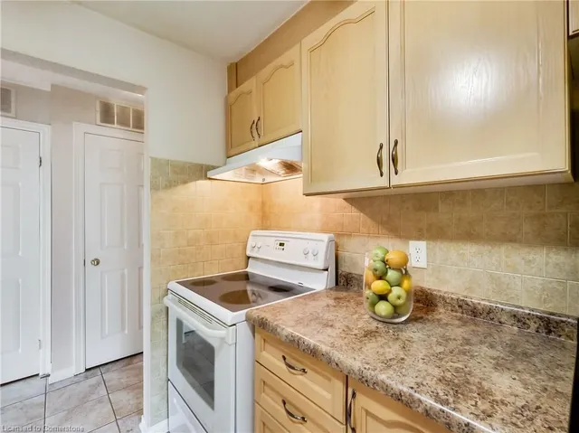 Additional image 15 of 897 Stone Church Rd Unit 4