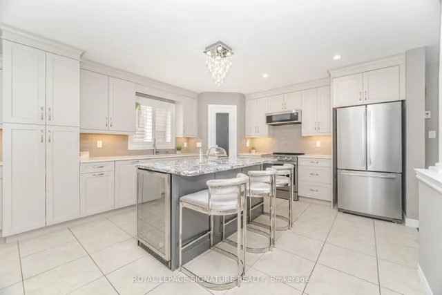 房产图片 13 - 169 东8街