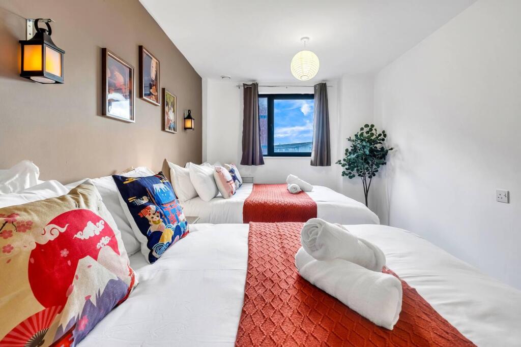 Additional image 24 of 165 Granville Street