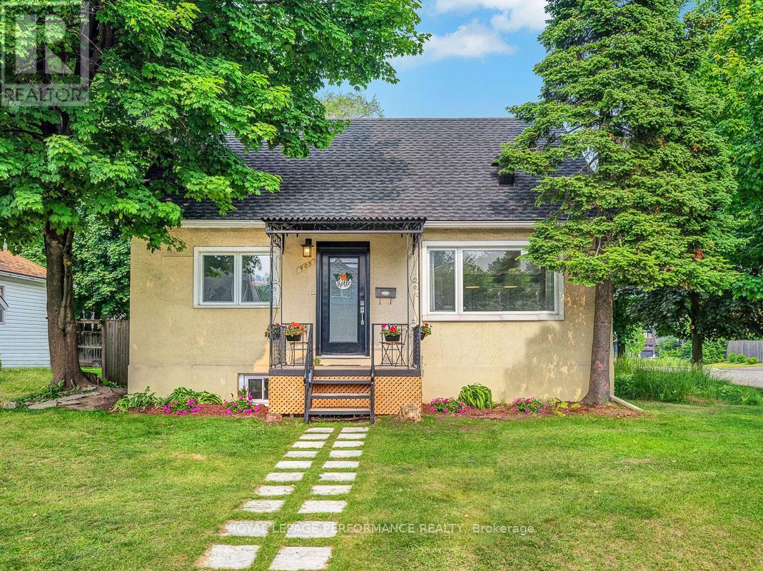 Property image for 405 ALLEN BOULEVARD|Ottawa, Ontario K1L7B6