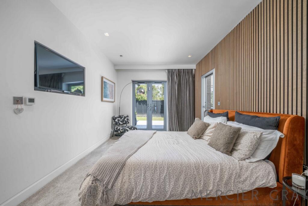 Additional image 26 of North Lodge, The Drive, Brookmans Park, AL9