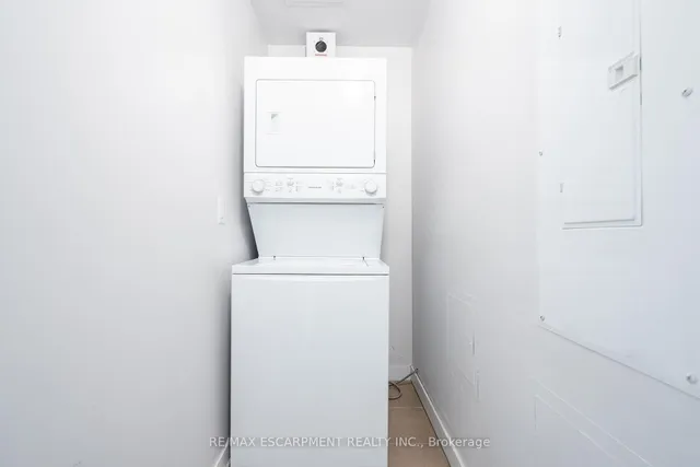 房产图片 25 - 125 Shoreview Pl 单元422