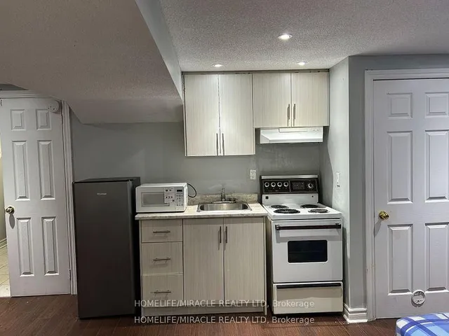 Additional image 13 of 17 Montvale Dr