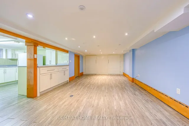 Additional image 30 of 27 Barker Ave