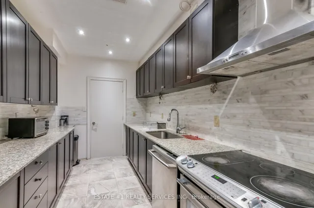 Additional image 38 of 4 Agincourt Circ