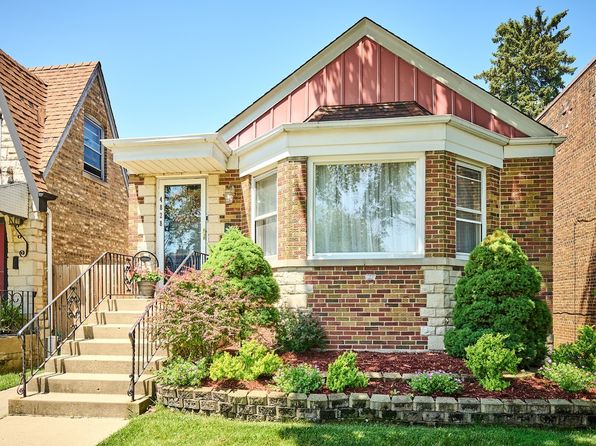 4828 W Berwyn Ave, Chicago, IL 60630