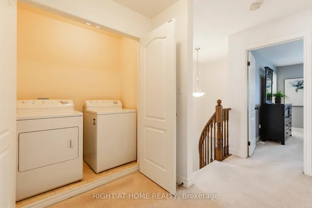 Additional image 28 of 56 Marina Point Cres