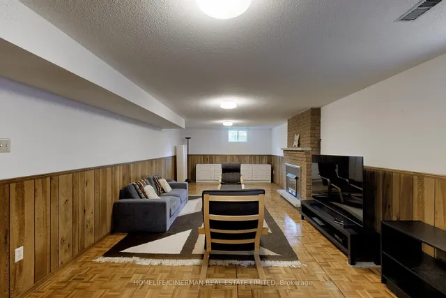 Additional image 31 of 239 Dunforest Ave