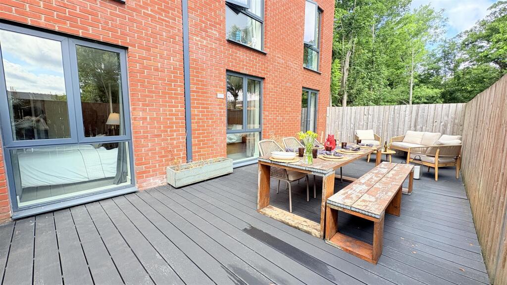 Additional image 24 of Moseley Central, Moseley