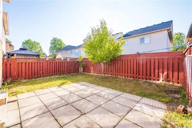 Additional image 42 of 19 Earl Grey St