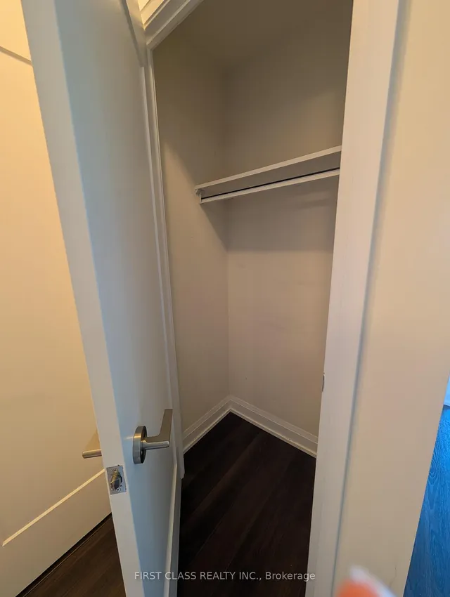 Additional image 10 of 18 Graydon Hall Dr Unit 2006