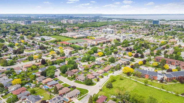 Additional image 37 of 17 Ramsgate Dr