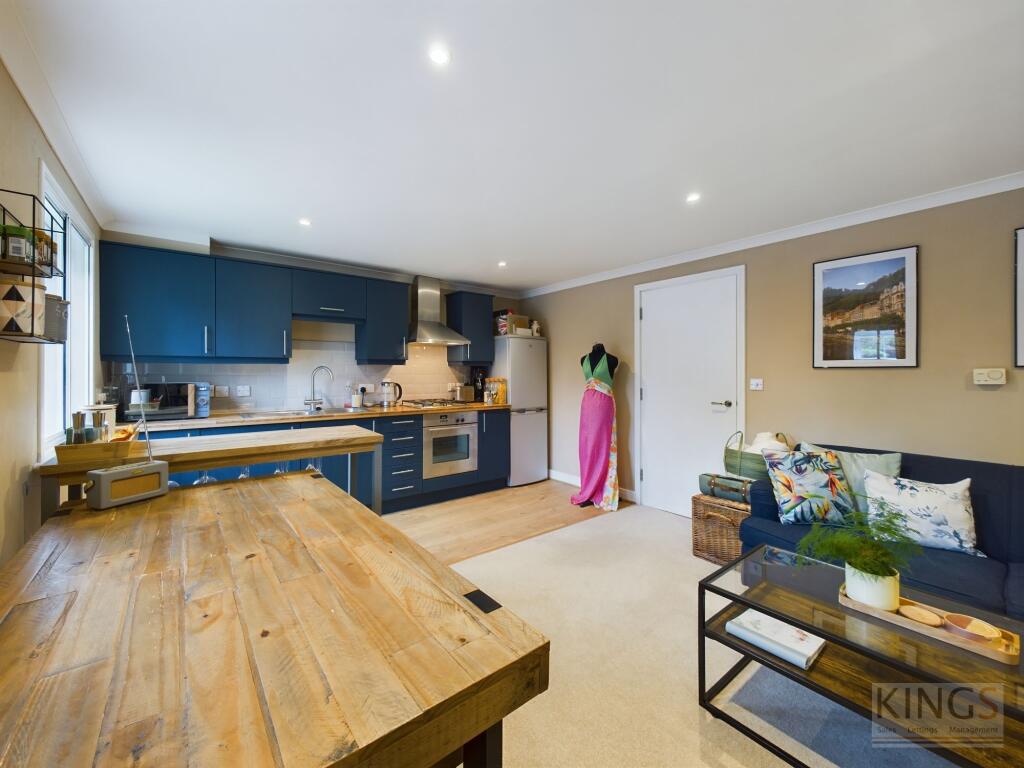 Additional image 7 of Kings Place, North Drive, AL9