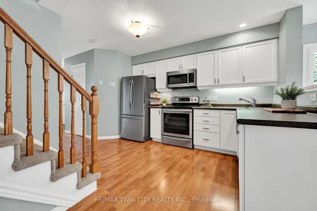 Additional image 5 of 162 EVERGLADE Cres