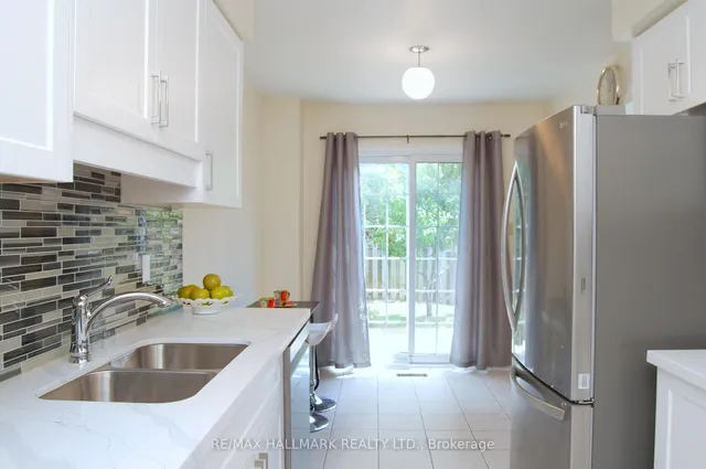 Additional image 4 of 113 Mammoth Hall Tr