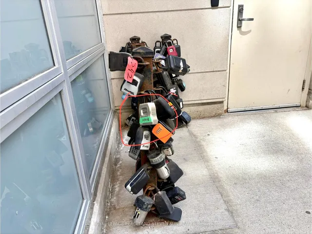 Additional image 35 of 199 Richmond St Unit 1004