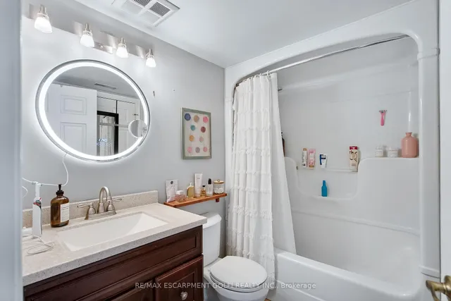 Additional image 16 of 1451 Walker's Line Unit 313