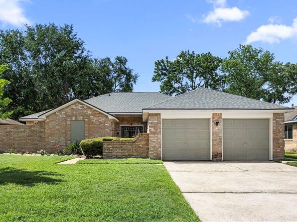 6114 Elkwood Forest Dr, Houston, TX 77088