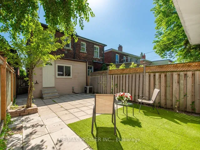 Additional image 30 of 884 Runnymede Rd