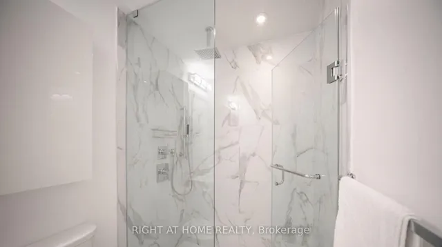 Additional image 31 of 88 Park Lawn Rd Unit 1010