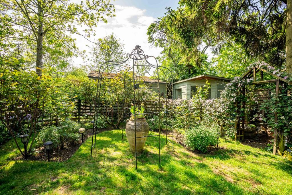 Additional image 26 of Sandpit Lane, St. Albans, Hertfordshire, AL1