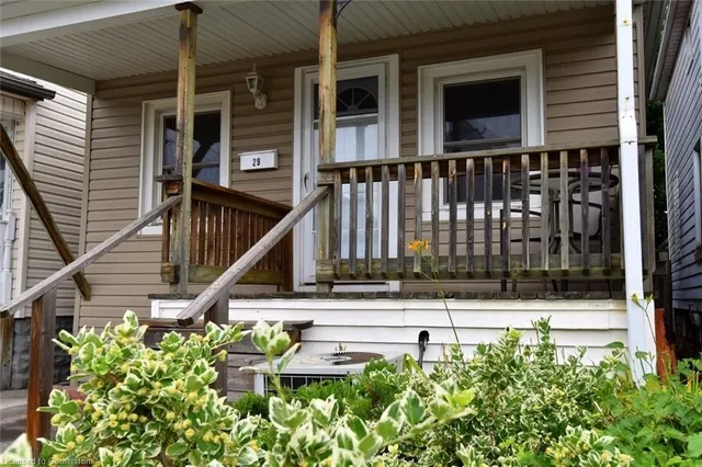 Additional image 3 of 29 Mayflower Ave