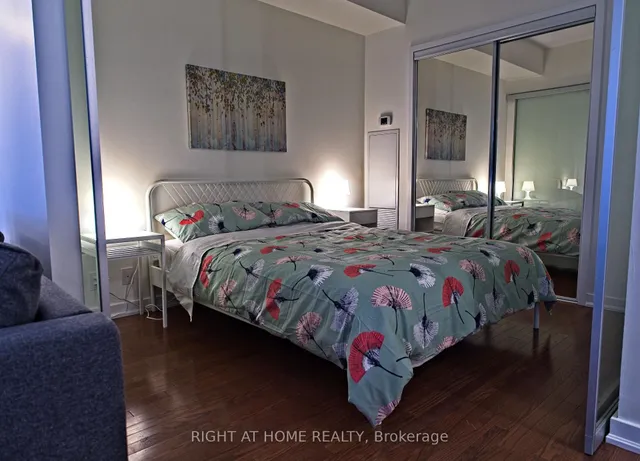 Additional image 11 of 12 York St Unit 1905