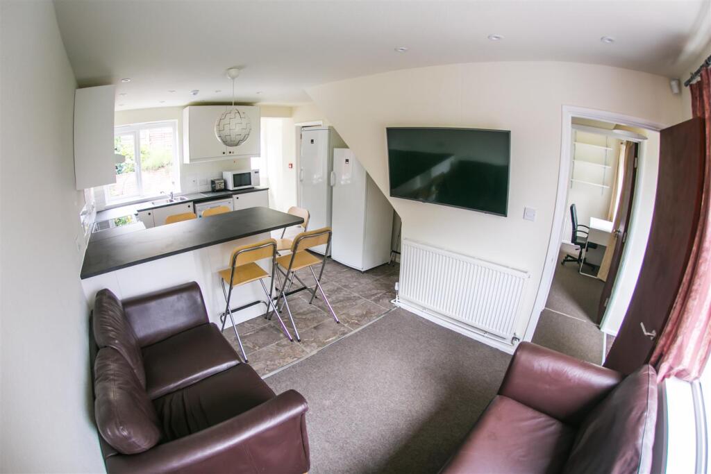 Additional image 3 of Leahurst Crescent, Harborne, Birmingham