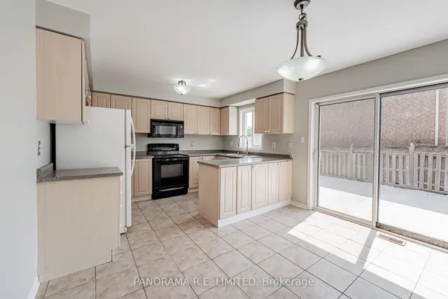 Additional image 11 of 31 Berries Dr