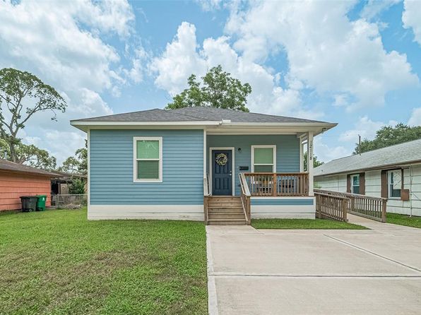 12118 Dumas St, Houston, TX 77034