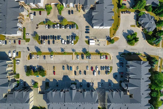 Additional image 26 of 1451 Walker's Line Unit 313