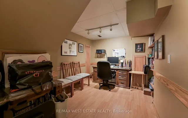 Additional image 27 of 66 La France Rd