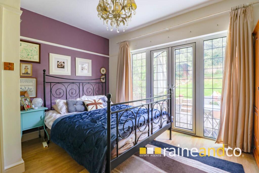 Additional image 9 of Georges Wood Road, Brookmans Park