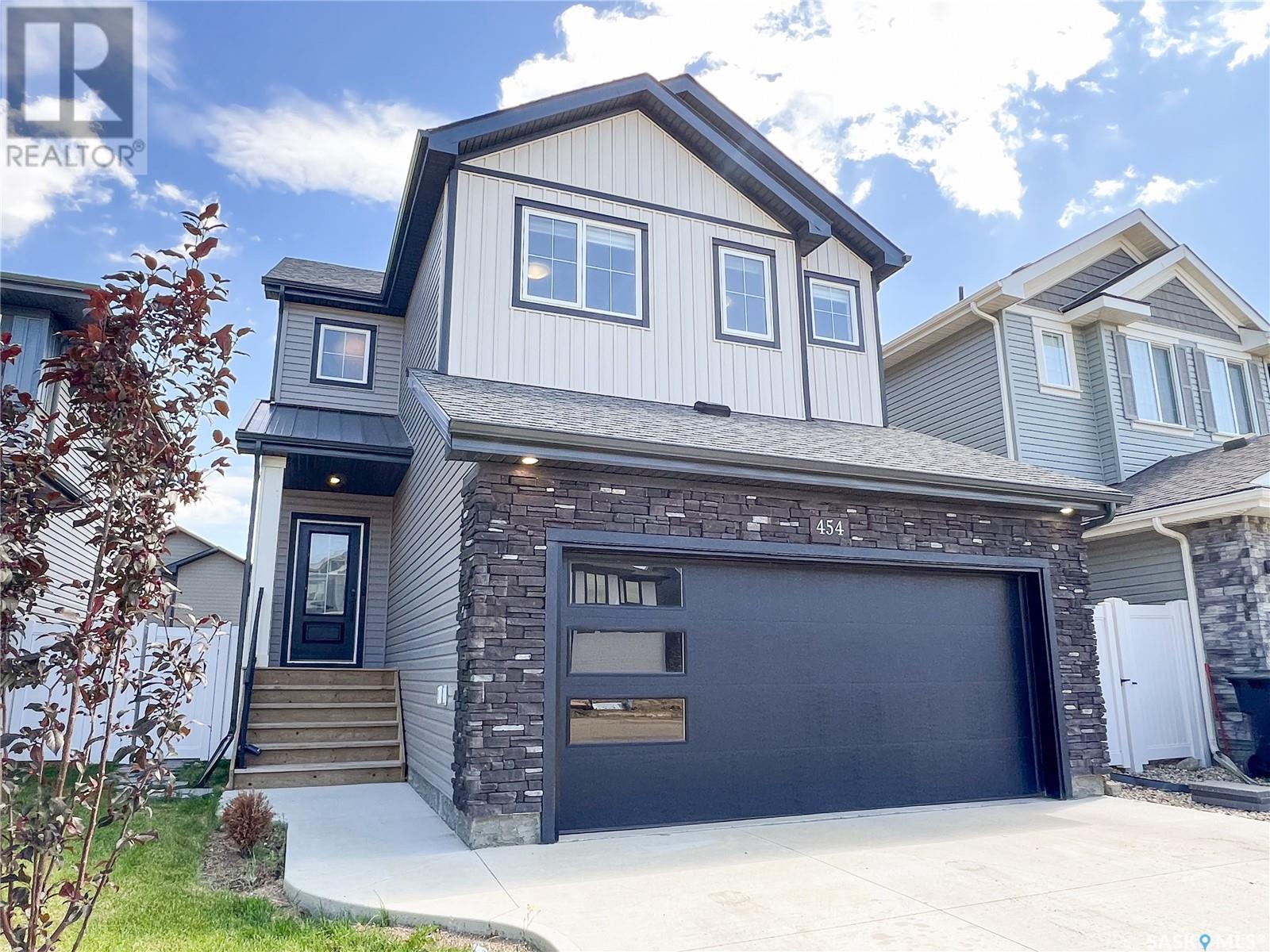 454 Aniskotaw WAY|Saskatoon, Saskatchewan S7V1M3