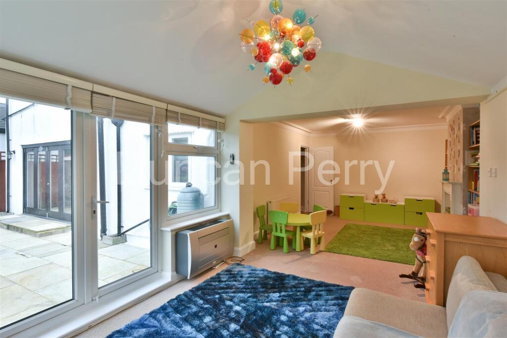 Additional image 9 of Moffats Lane, Brookmans Park, Herts