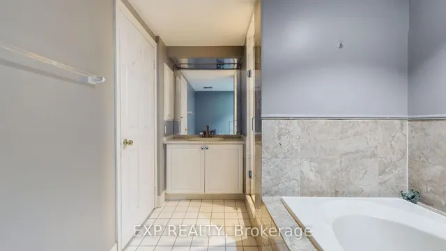 Additional image 22 of 71 Simcoe St Unit 1204