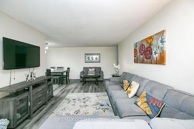 Additional image 8 of 15 Kensington Rd Unit 312