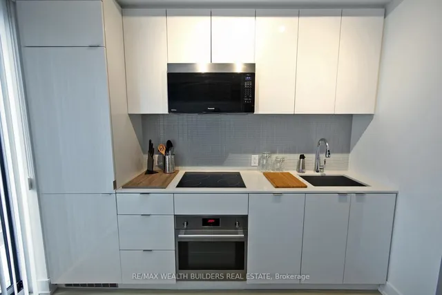 Additional image 10 of 7 Grenville St Unit 1108