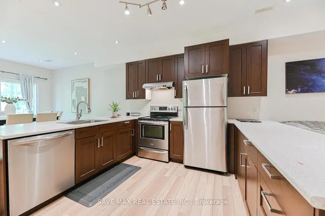 Additional image 40 of 11 Haywood Dr