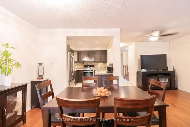 Additional image 16 of 18 Carl Cres