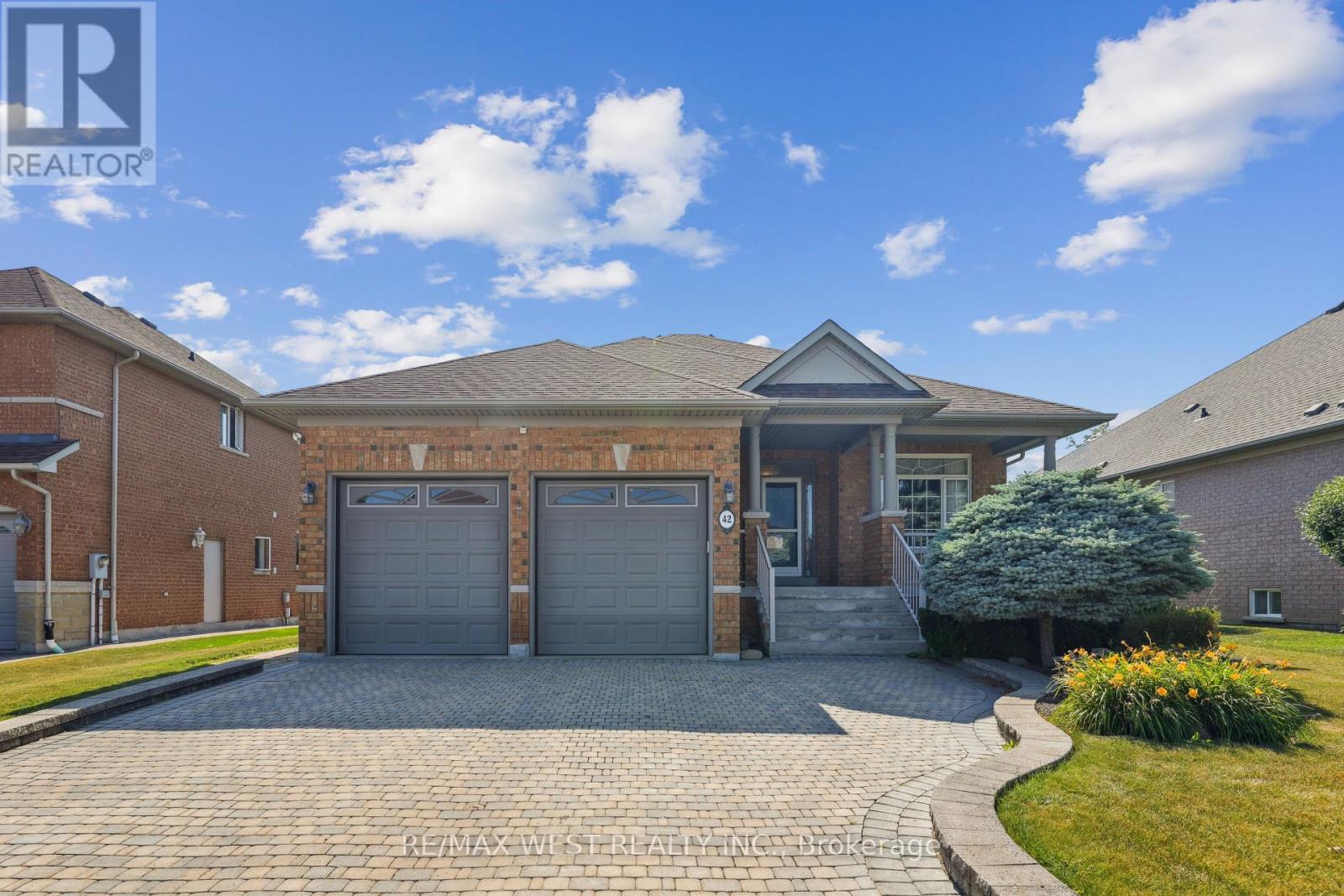 Property image for 42 WINDROSE COURT|Vaughan (East Woodbridge), Ontario L4L9G9